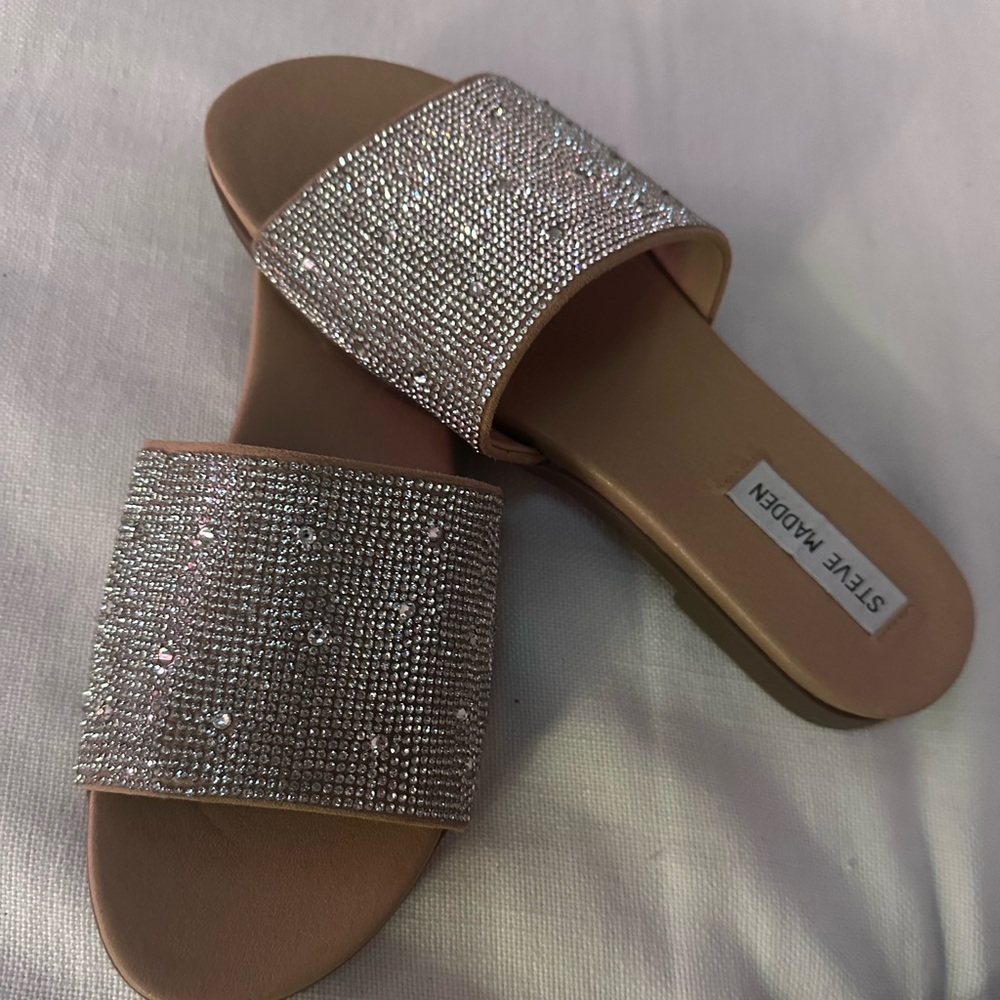 NWOT Steve Madden Crystal Sandals